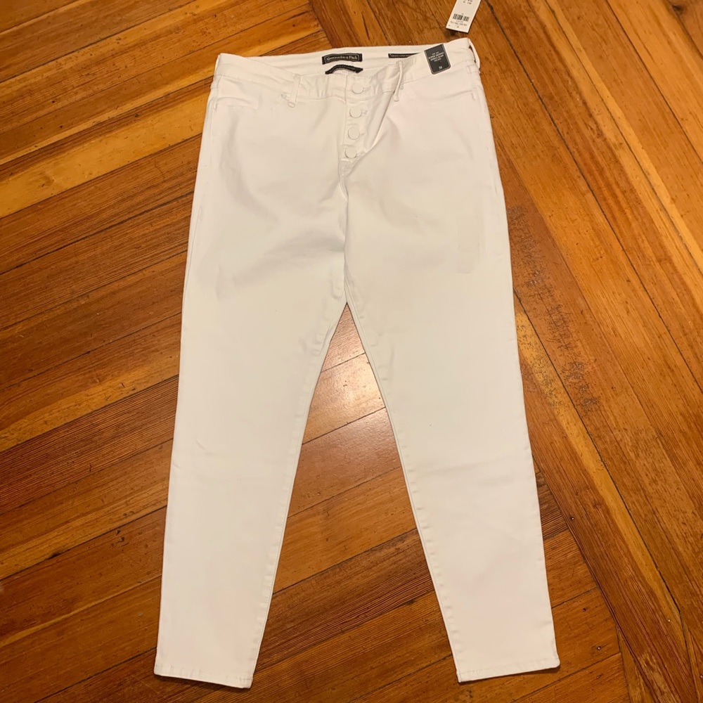 Abercrombie & Fitch midrise ankle jeans